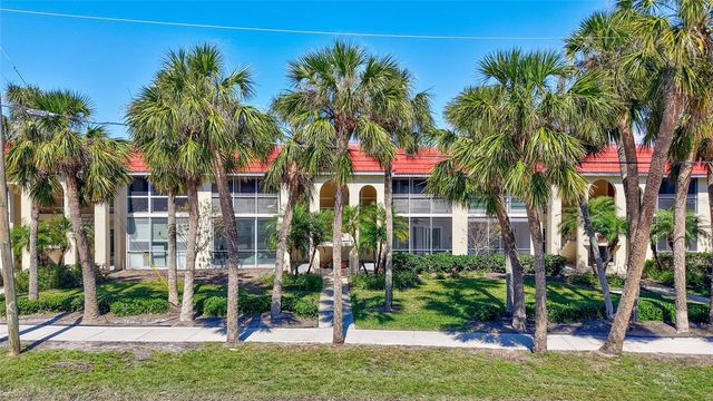 137 AVENIDA MESSINA 3, Sarasota, FL 34242