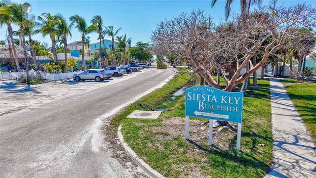 137 AVENIDA MESSINA 3, Sarasota, FL 34242