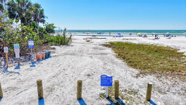 137 AVENIDA MESSINA 3, Sarasota, FL 34242