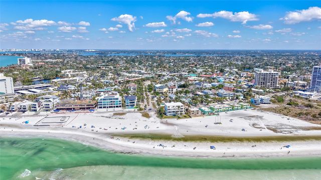 137 AVENIDA MESSINA 3, Sarasota, FL 34242