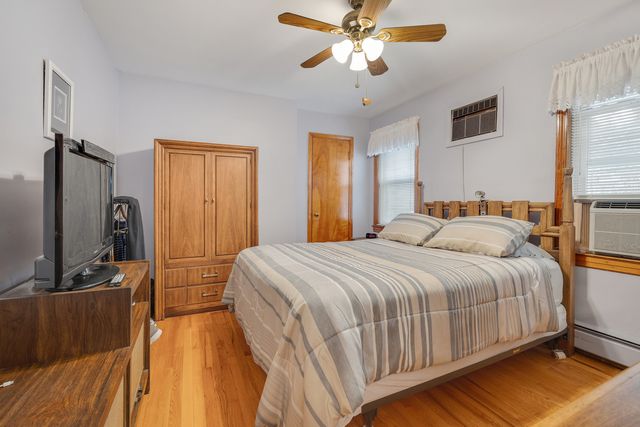 3222 N Natchez Avenue, Chicago, IL 60634