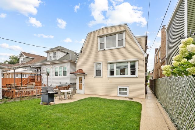 3222 N Natchez Avenue, Chicago, IL 60634