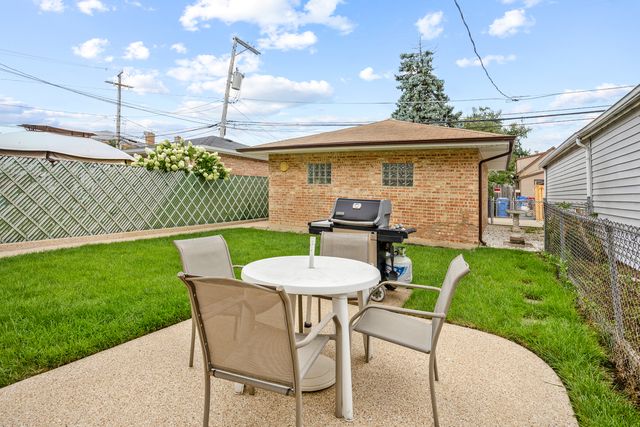 3222 N Natchez Avenue, Chicago, IL 60634