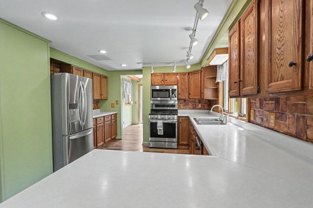 588 River Road, Otsego Twp, MI 49078