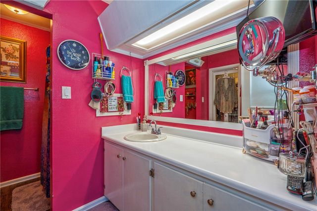 408 Grace St, Orange Grove, TX 78372