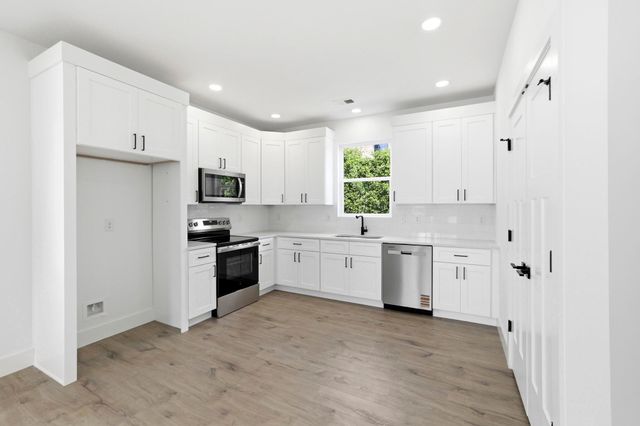 425 Ambiance Court, Spartanburg, SC 29301