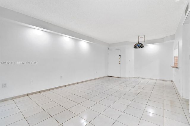 8050 NW 8th Street 1110, Miami, FL 33126