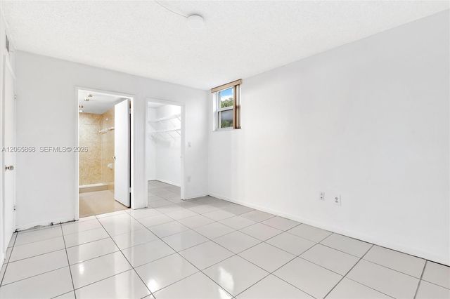 8050 NW 8th Street 1110, Miami, FL 33126