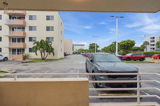 8050 NW 8th Street 1110, Miami, FL 33126