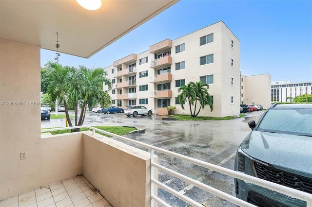 8050 NW 8th Street 1110, Miami, FL 33126