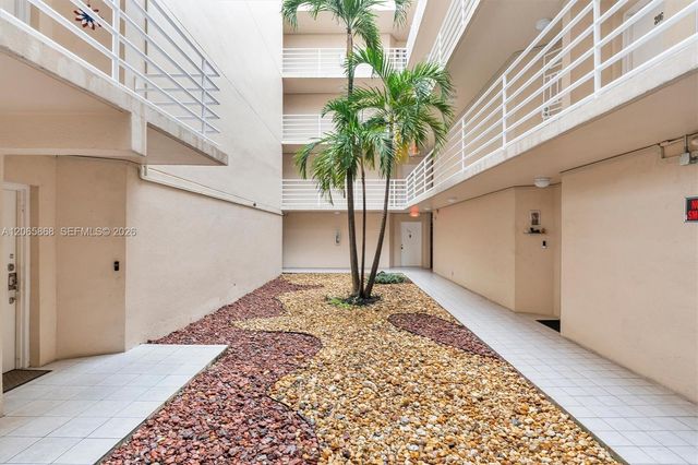 8050 NW 8th Street 1110, Miami, FL 33126