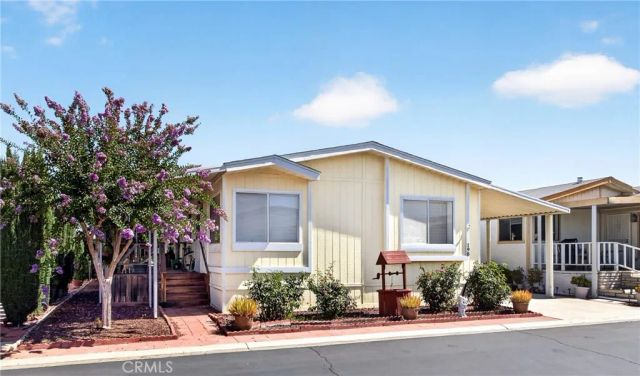 1300 W Menlo 198, Hemet, CA 92543