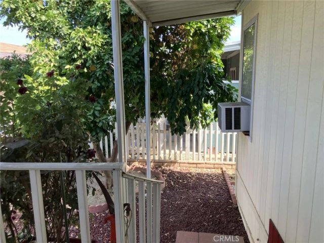 1300 W Menlo 198, Hemet, CA 92543