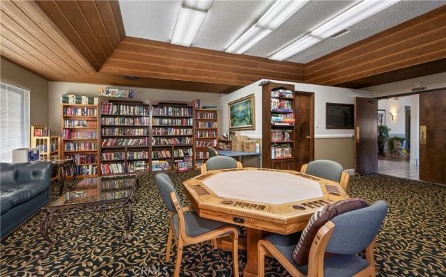 1300 W Menlo 198, Hemet, CA 92543