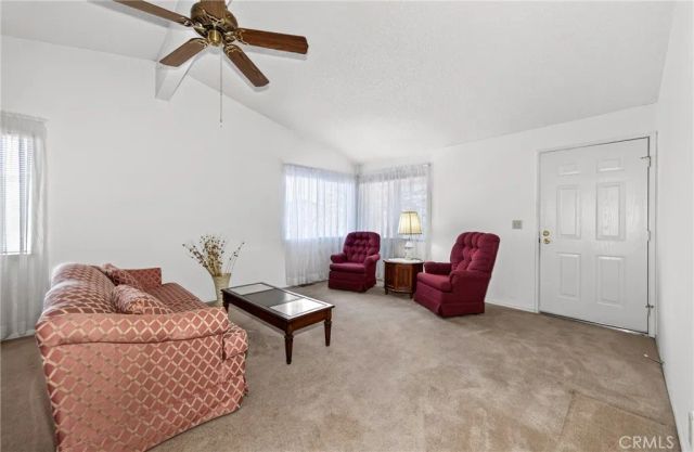 1300 W Menlo 198, Hemet, CA 92543