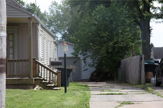 2580 E 37th Street, Lorain, OH 44055