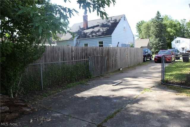 2580 E 37th Street, Lorain, OH 44055