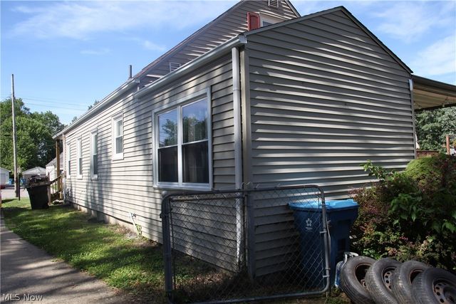 2580 E 37th Street, Lorain, OH 44055