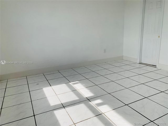 1325 W 68th St 514, Hialeah, FL 33014