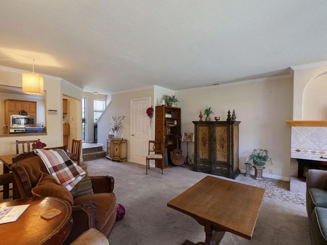 448 Creekside Lane, Morgan Hill, CA 95037