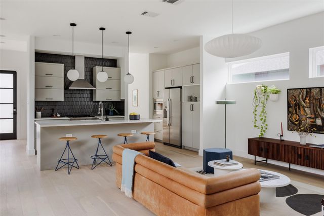 4425 Jinx Ave 1, Austin, TX 78745