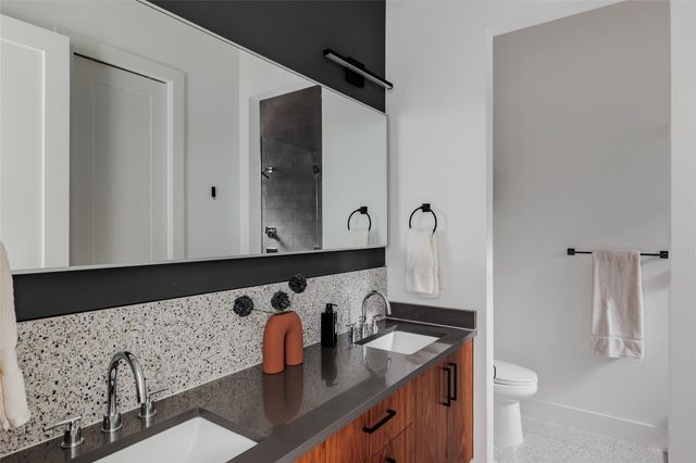 4425 Jinx Ave 1, Austin, TX 78745