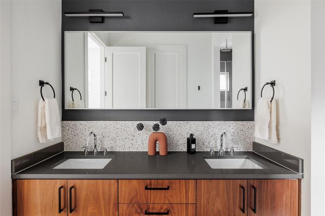 4425 Jinx Ave 1, Austin, TX 78745