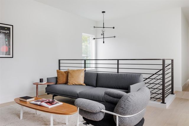 4425 Jinx Ave 1, Austin, TX 78745