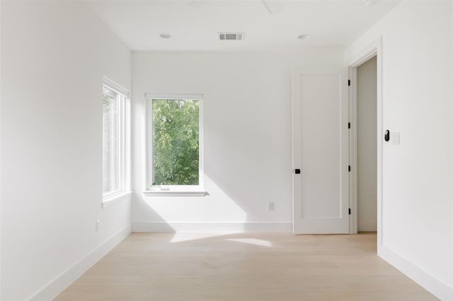 4425 Jinx Ave 1, Austin, TX 78745