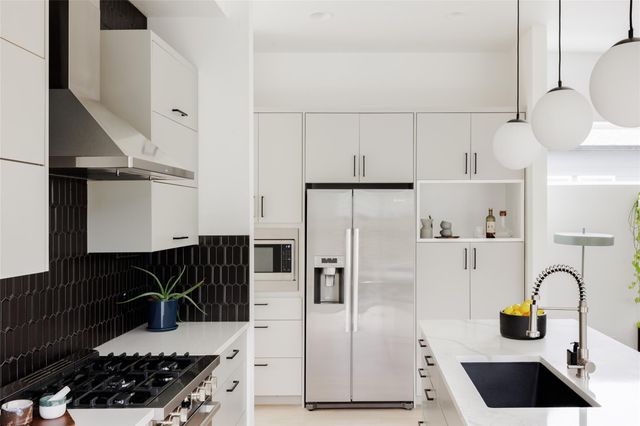 4425 Jinx Ave 1, Austin, TX 78745