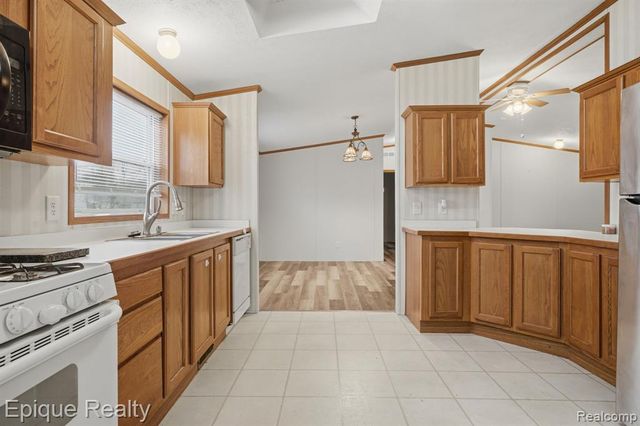 310 Greenwood, Wixom, MI 48393