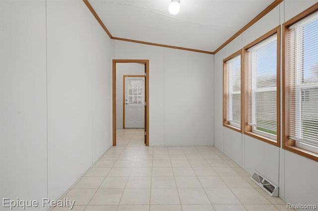 310 Greenwood, Wixom, MI 48393