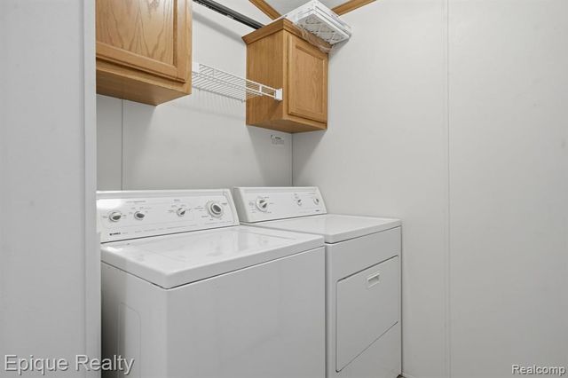 310 Greenwood, Wixom, MI 48393