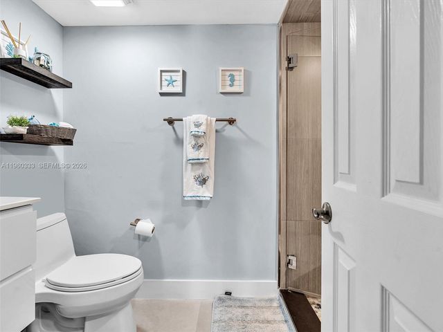 6423 Collins Ave 409, Miami Beach, FL 33141