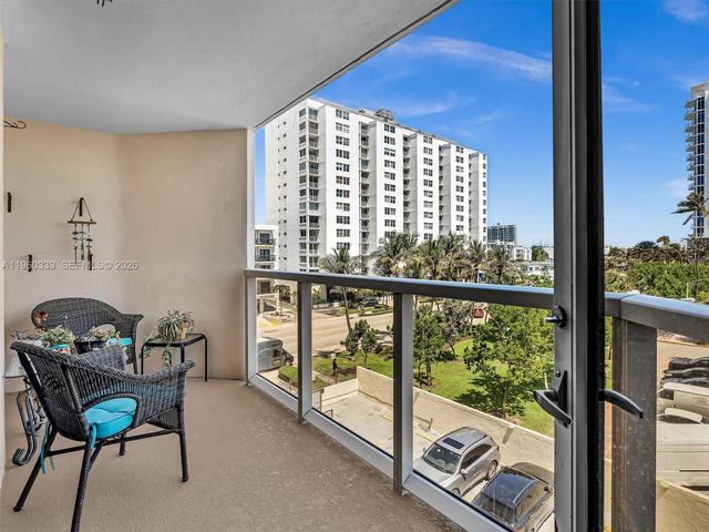6423 Collins Ave 409, Miami Beach, FL 33141