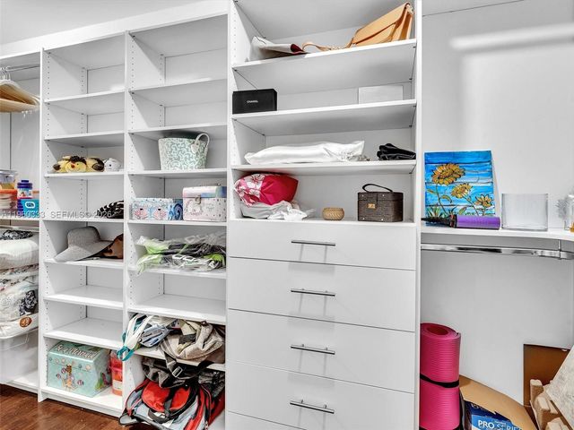 6423 Collins Ave 409, Miami Beach, FL 33141