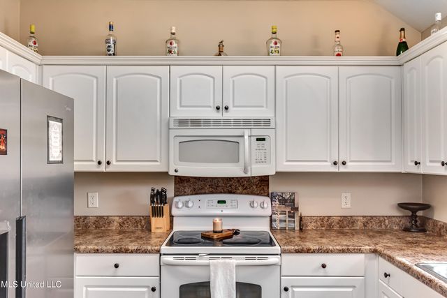 1076 Spanish Oak Drive, Pearl, MS 39208