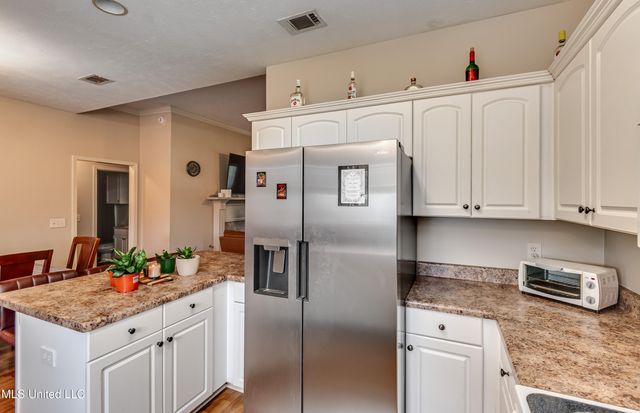 1076 Spanish Oak Drive, Pearl, MS 39208