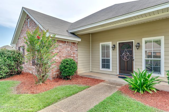 1076 Spanish Oak Drive, Pearl, MS 39208
