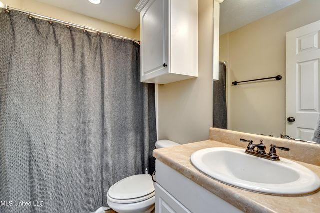 1076 Spanish Oak Drive, Pearl, MS 39208