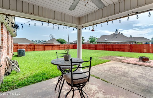 1076 Spanish Oak Drive, Pearl, MS 39208