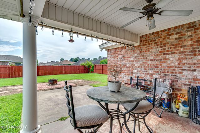 1076 Spanish Oak Drive, Pearl, MS 39208