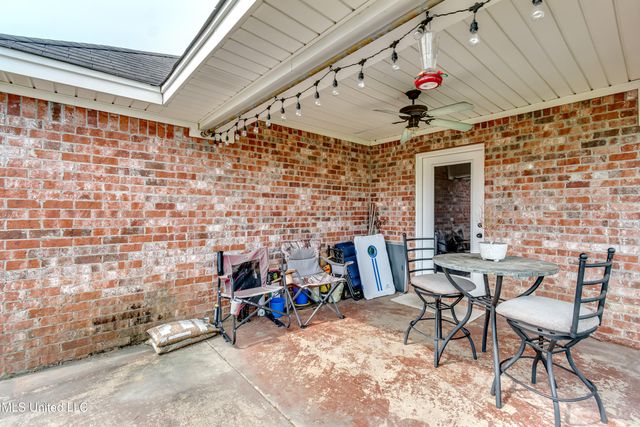 1076 Spanish Oak Drive, Pearl, MS 39208