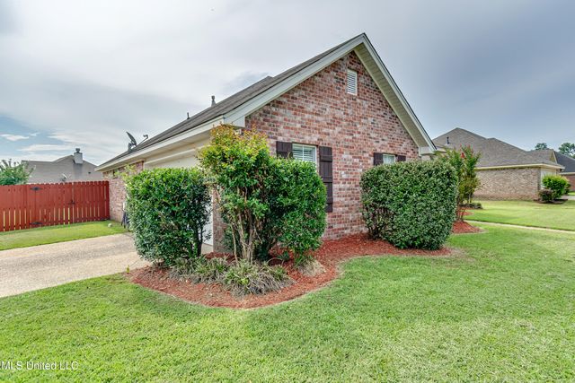 1076 Spanish Oak Drive, Pearl, MS 39208