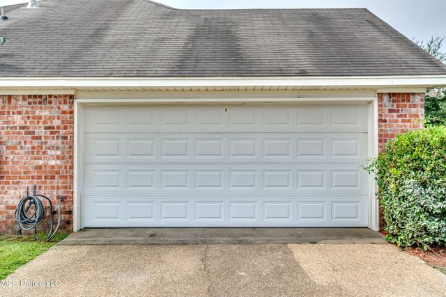 1076 Spanish Oak Drive, Pearl, MS 39208