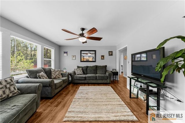 7 Michelle Street, Monroe, NJ 08831