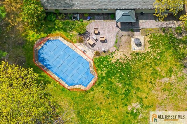 7 Michelle Street, Monroe, NJ 08831