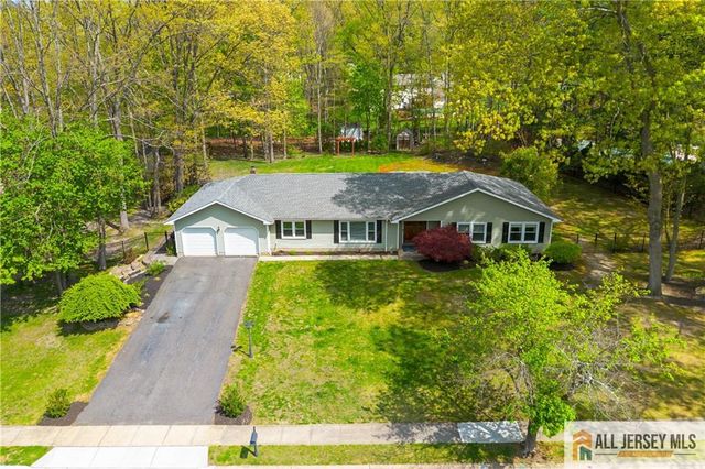 7 Michelle Street, Monroe, NJ 08831