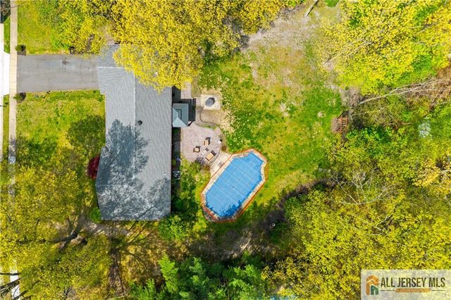 7 Michelle Street, Monroe, NJ 08831