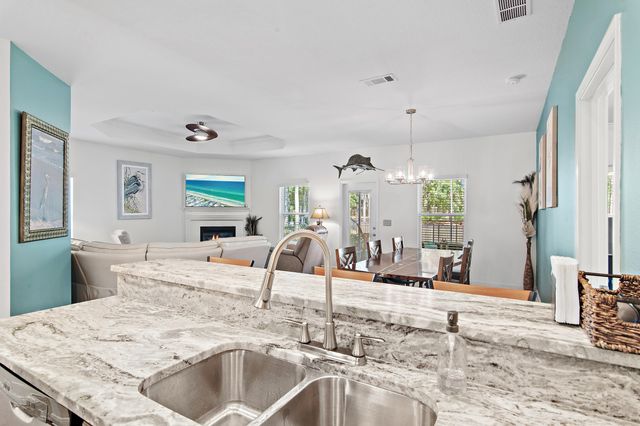 63 Camellia Court, Freeport, FL 32439